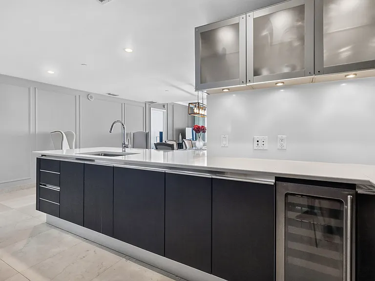 17001 Collins Ave #3402 — Photo 12