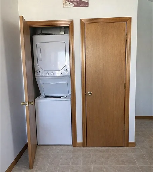 74 Lakewood St #2R — Photo 7