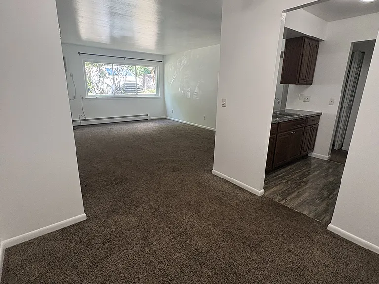695 Capital Ave NE #16B — Photo 4