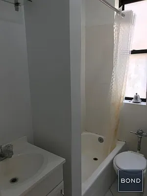 Rented by Bond New York | media 21