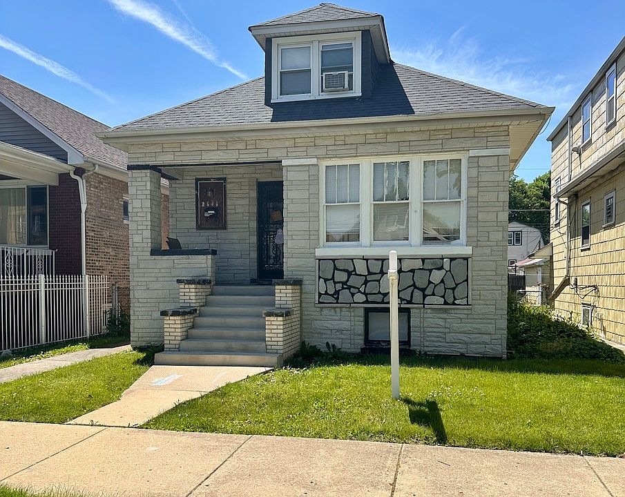 1st image of 2646 N Marmora Ave