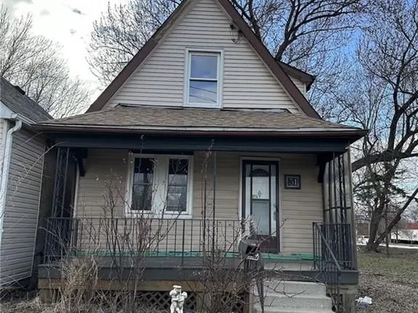 31 McKinstry St, Hamilton, ON L8L 6C2