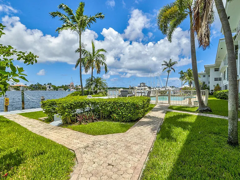 2727 Yacht Club Blvd #2A — Photo 7