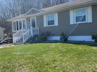 32 Miller Heights Rd, Middletown, NY 10940