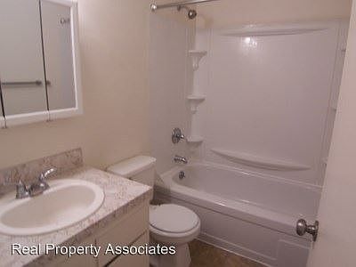 5th image of 17160 Avondale Way NE