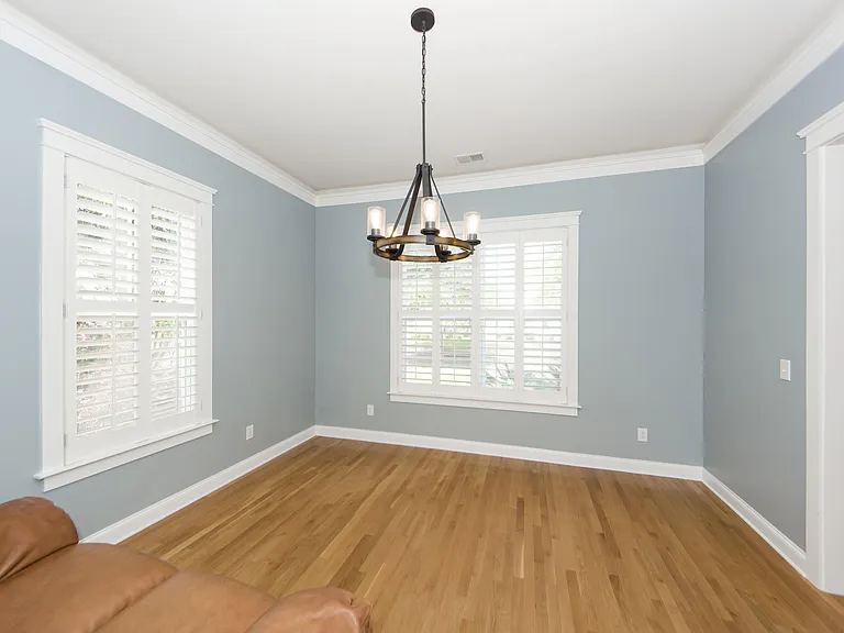 302 White Gables Dr — Photo 7