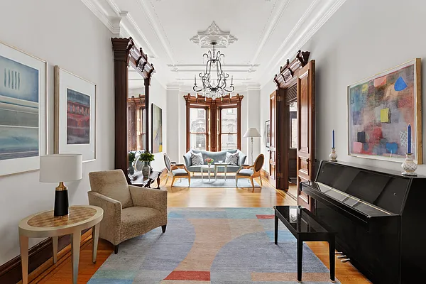 Sold by Compass | media 1