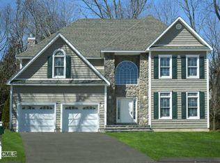 32 Walnut Ridge Ln, Stamford, CT 06904