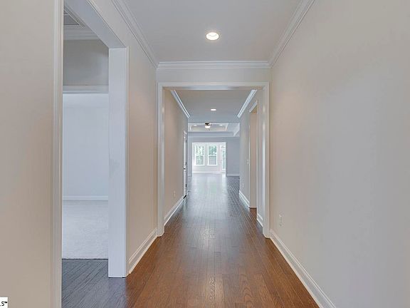 4th image of 110 Semillon Rd