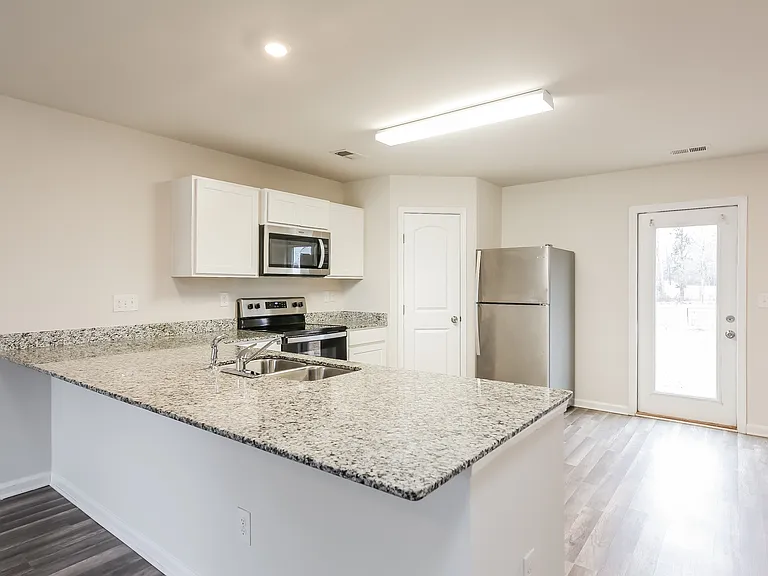 222 Wadsworth Rd — Photo 5