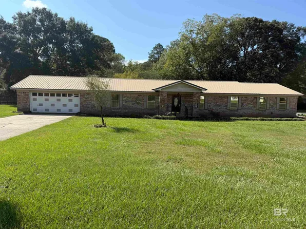 110 Woodmere Dr, Brewton, AL 36426