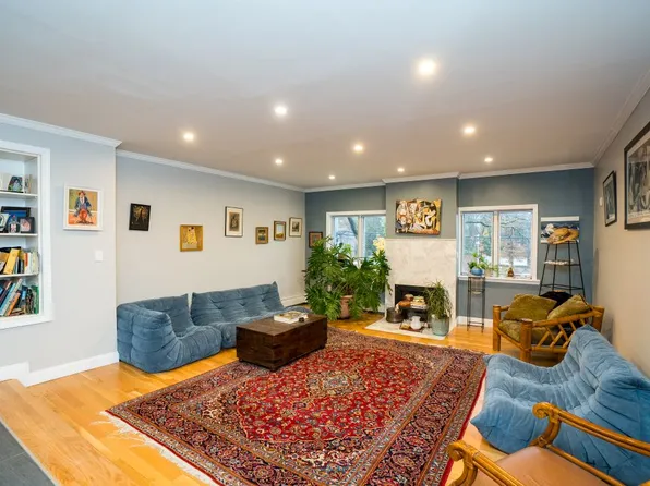 3056 Independence Avenue image 14 of 40