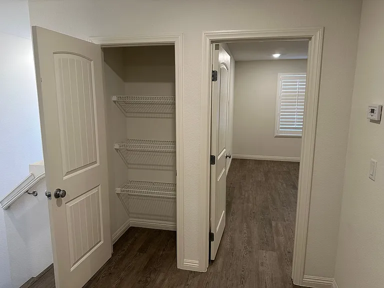2983 Duverney Ave — Photo 41