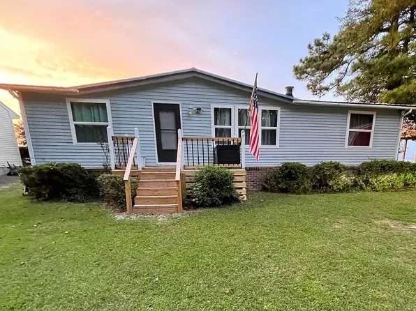 133 Rhodes Haven Dr, Columbia, NC 27925