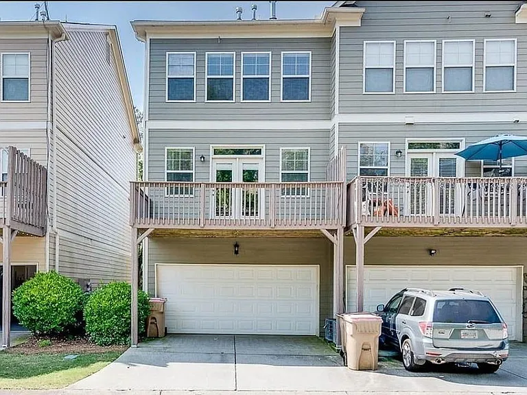 513 Grove Field Ct — Photo 4