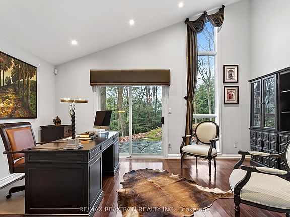 2nd image of 14038 Bayview Ave