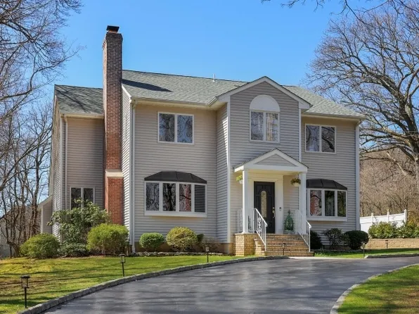 33 Old Stirling Rd, Warren Twp., NJ 07059