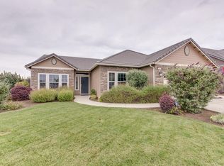 2239 Megan Ave, Clovis, CA 93611