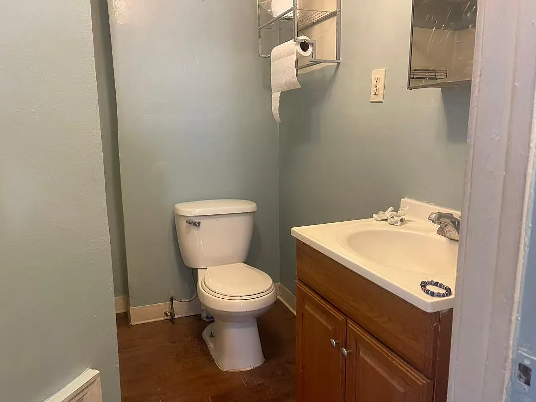 3 bed, 1008 sqft, $1,200 — Photo 4
