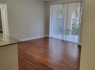 2564 Centergate Dr APT 102, Hollywood, FL 33025