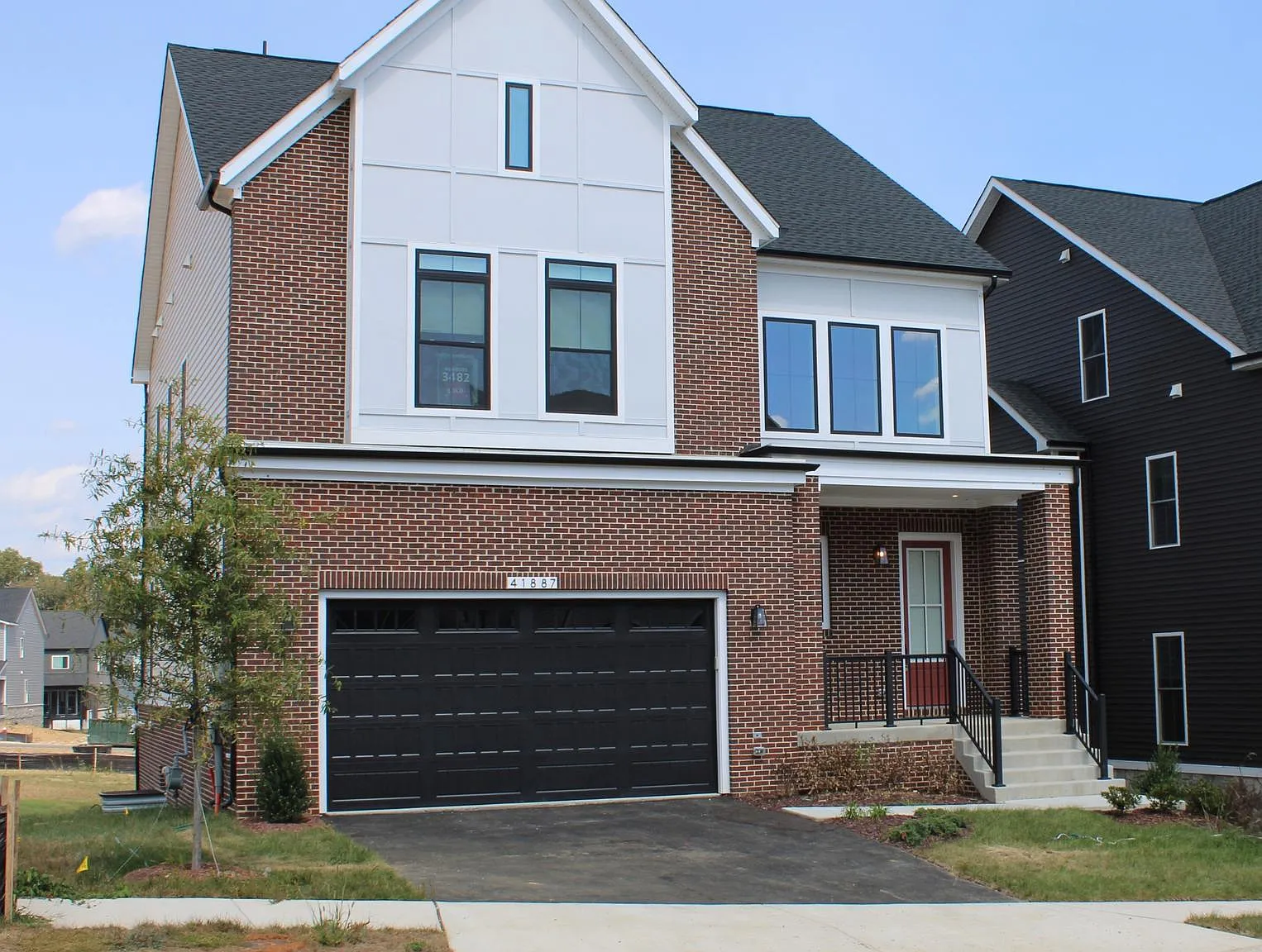 5 bed, 4.5 bath, 4130 sqft, $4,800 — Photo 1
