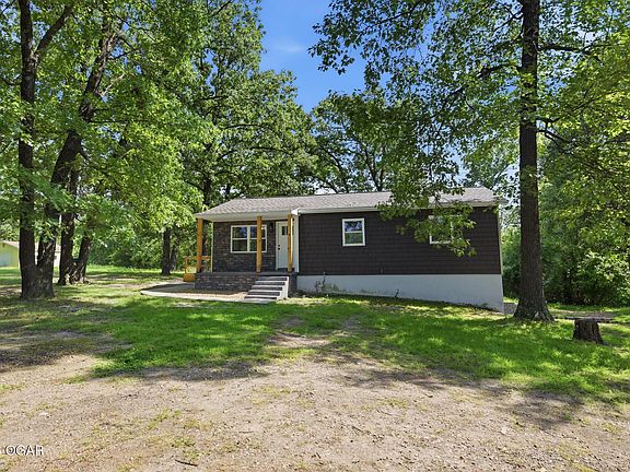 2nd image of 6275 Castle Heights Rd