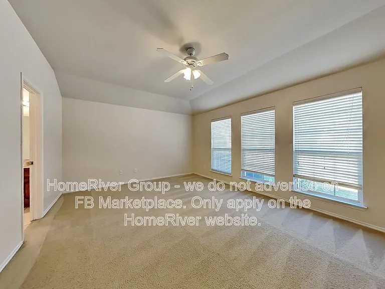 2771 Avery Dr — Photo 10