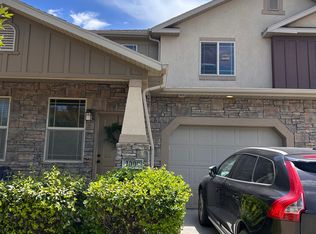 1009 W Village Bend Ln, Midvale, UT 84047