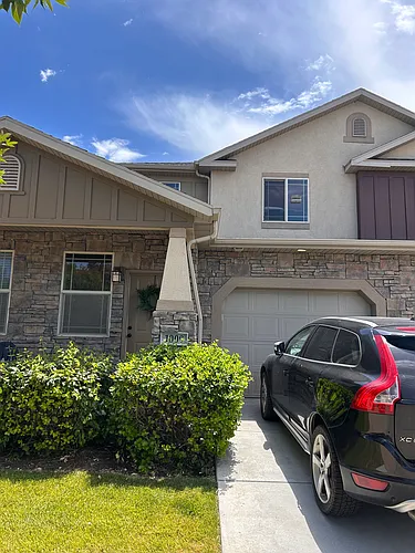 1009 W Village Bend Ln Photo 1