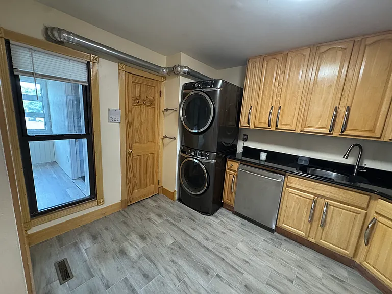 8K Twin Rivers Dr #8-K — Photo 7