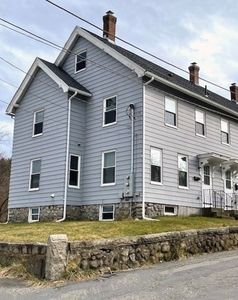 44 Elm St #44, Whitinsville, MA, 01588