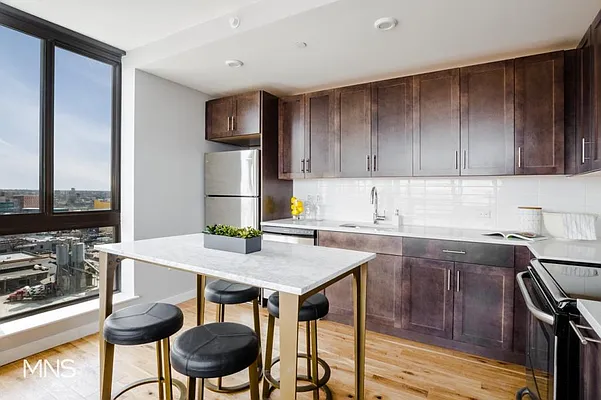 Rented by MNS Marketing | media 22