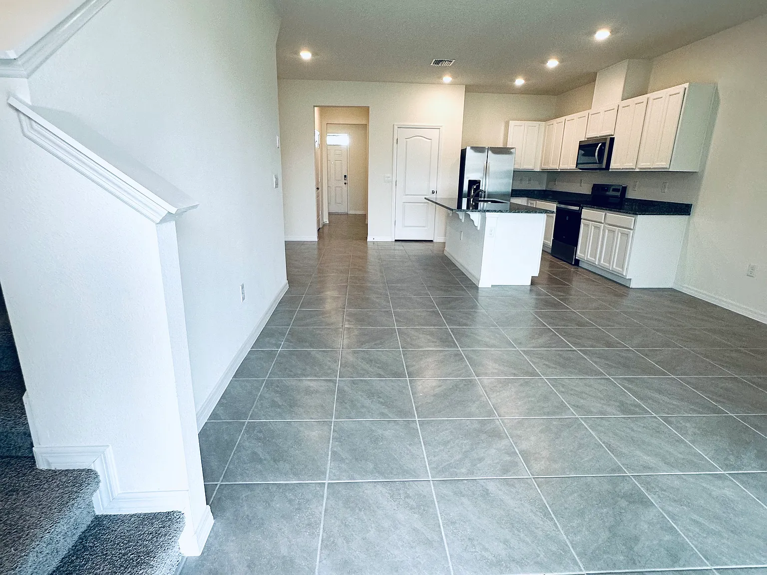 3 bed, 1673 sqft, $1,875 — Photo 4