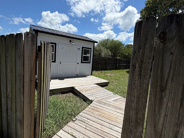1110 Tolkien Ln — Photo 4