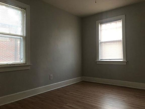 5th image of 3518 Charlack Ave