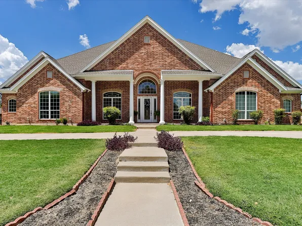 3932 Stoneshire Ct, Fort Worth, TX 76179