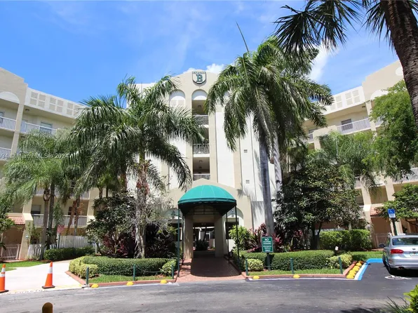 10750 NW 66th St APT 110, Doral, FL 33178