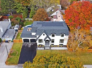 18 Beaverbrook Ave, Toronto, ON M9B 2M9