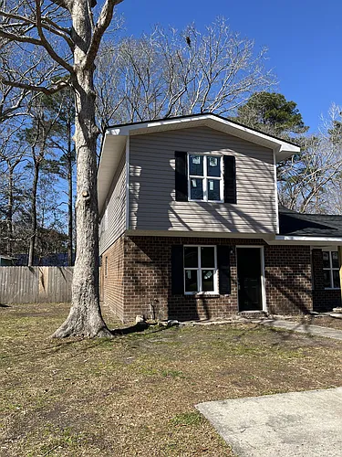 137 Susan Dr #B Photo 1