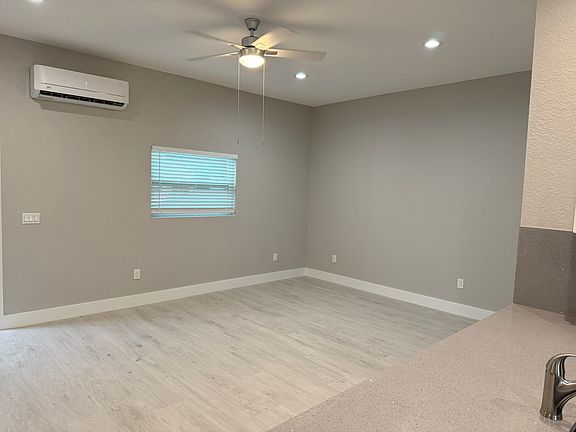 4th image of 7035 Babcock Rd #C