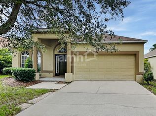 7611 Bristol Park Dr, Apollo Beach, FL 33572