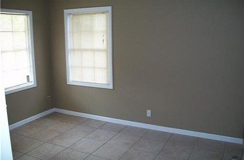 5th image of 4718 Willowbrook Dr