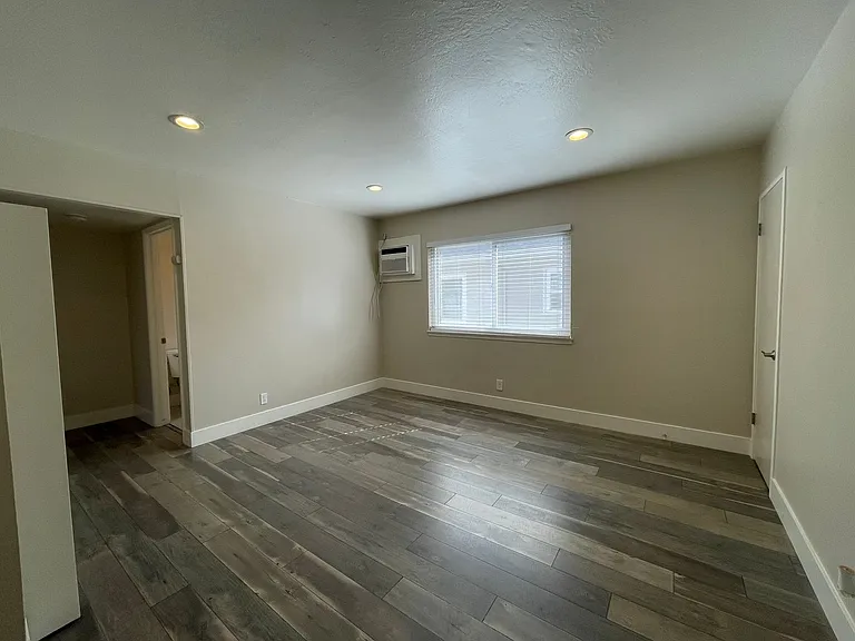 2713 and 2721 T Street, Sacramento — Photo 21