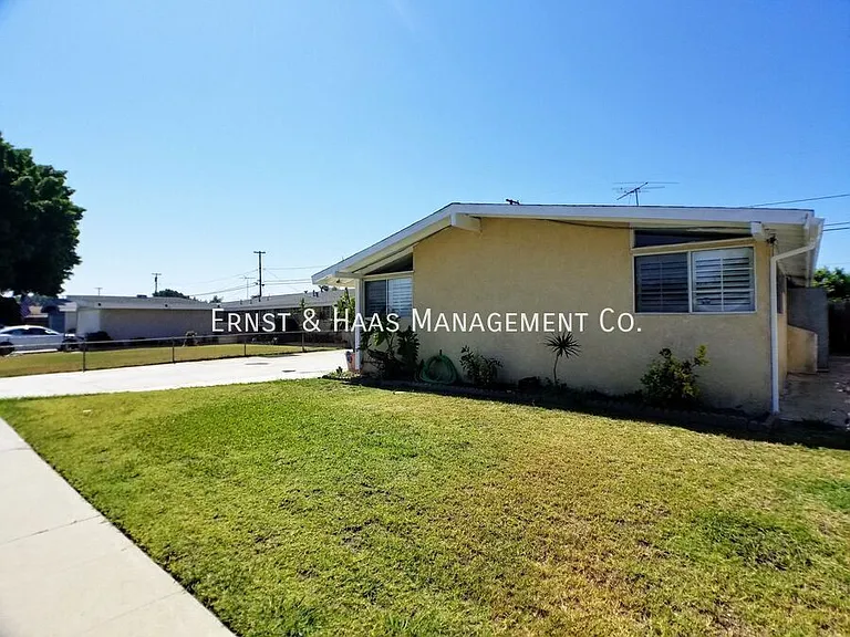 3310 E Curry St — Photo 31