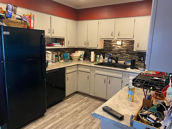 2nd image of 4178 Mayflower Blvd