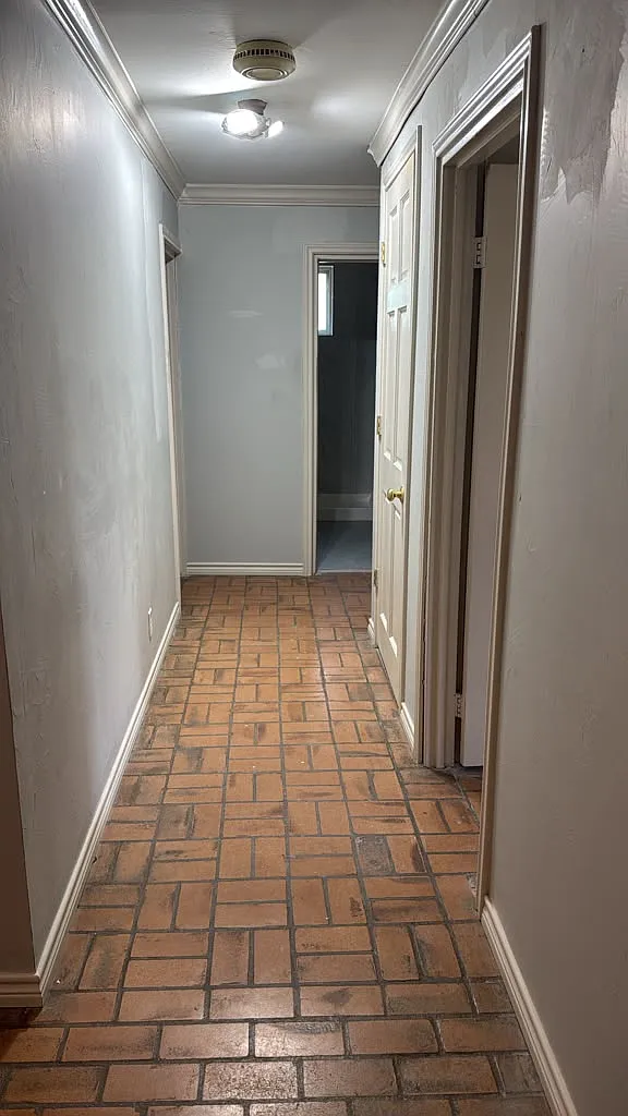 3 bed, 1995 sqft, $2,350 — Photo 3