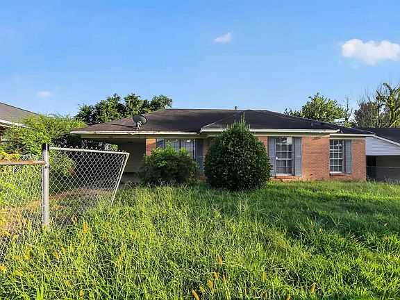 3rd image of 559 Monteagle Dr