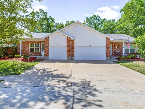 1263 Denali Dr #B, Festus, MO 63028