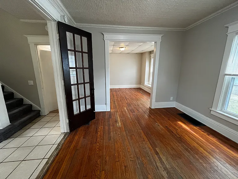 316 Reynolds St — Photo 8