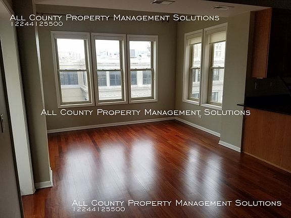 3rd image of 932 W Wilson Ave APT 3A